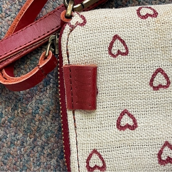 🚨CLEARANCE A1123-1M Joyn Heart Purse - Picture 3 of 5